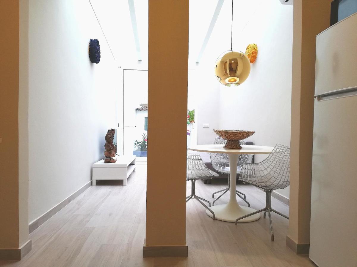 Mazi Apartments Chic Бадалона Екстериор снимка