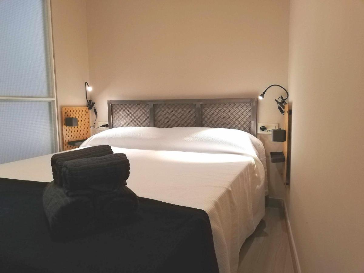 Mazi Apartments Chic Бадалона Екстериор снимка